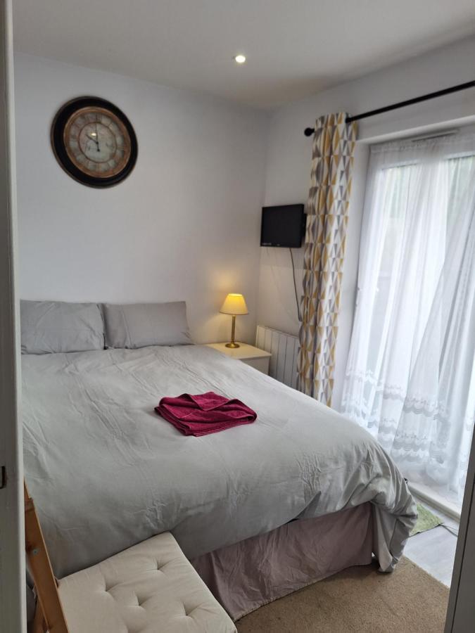 Deluxe Single Room Only For One Adult Northolt  Exterior foto